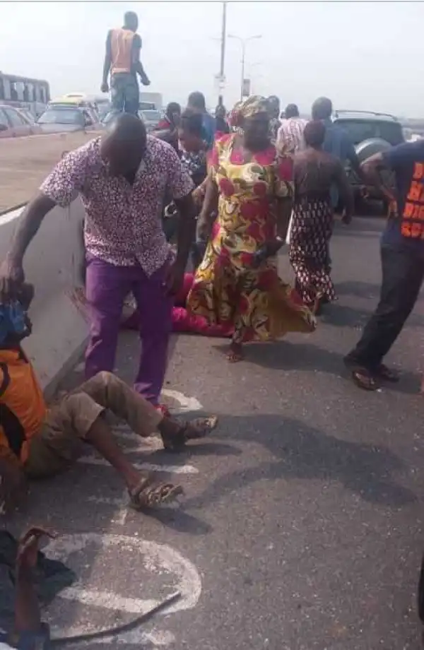 Elderly Woman and Others Injured in Ghastly Motor Accident on Third Mainland Bridge, Lagos (Photos)